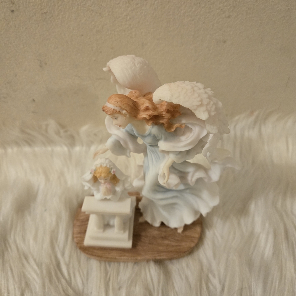 Seraphim Classics Angel "May God Bless You"- " Communion Girl Figure" 2000 Excl